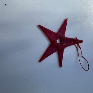 #636 5 PT STAR RED STAR ORNAMENT / SUNCATCHER